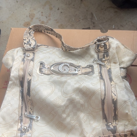 Purses - Picture 3 of 4